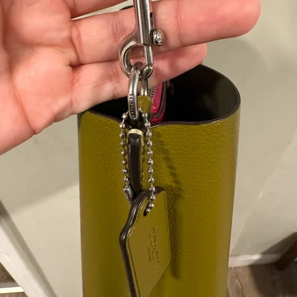 COACH Mollie Bucket Bag 22✨RARE COLORWAY! Everglade (green) and Orchid (pink) - Picture 9 of 11